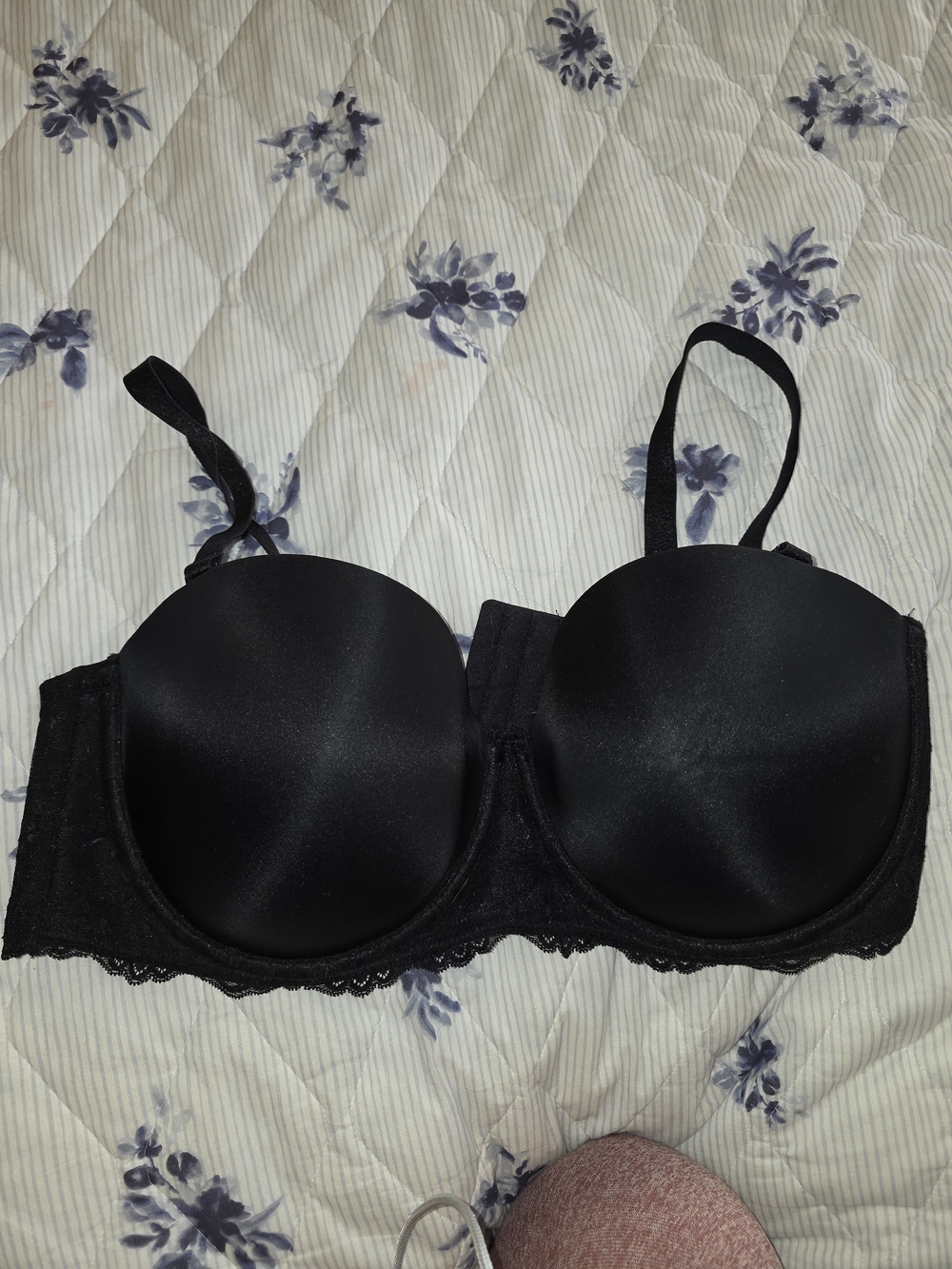Black Lace Trim Lightly Lined Strapless Bra